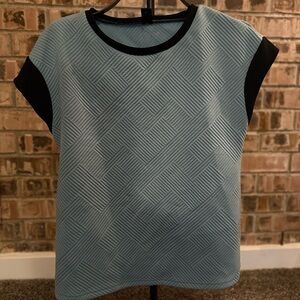Elegant Black and Green Women's Short Sleeve Top